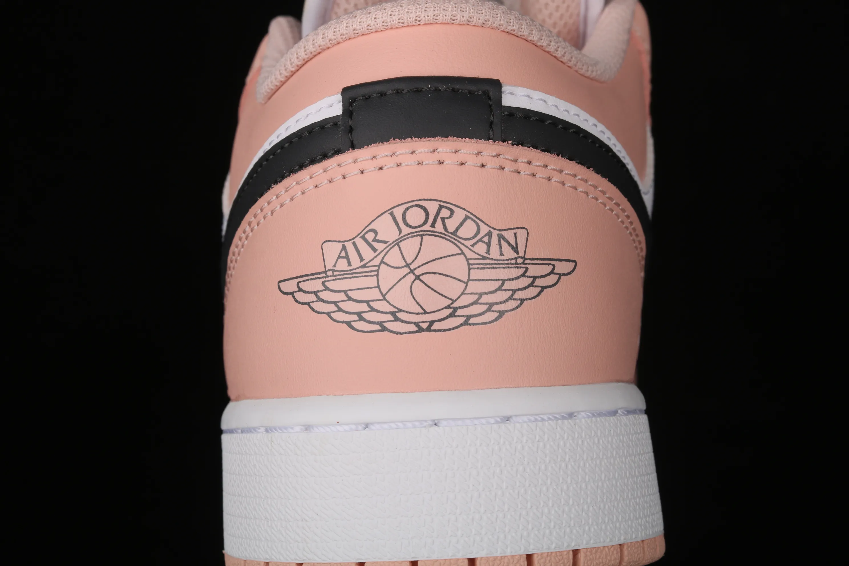 All categories Air Jordan Jordan series basketball shoes Air Jordan 1 Low G version pure original Air Jordan 1 Low AJ1 Joe 1 Arctic pink low-top basketball shoes 553560-800